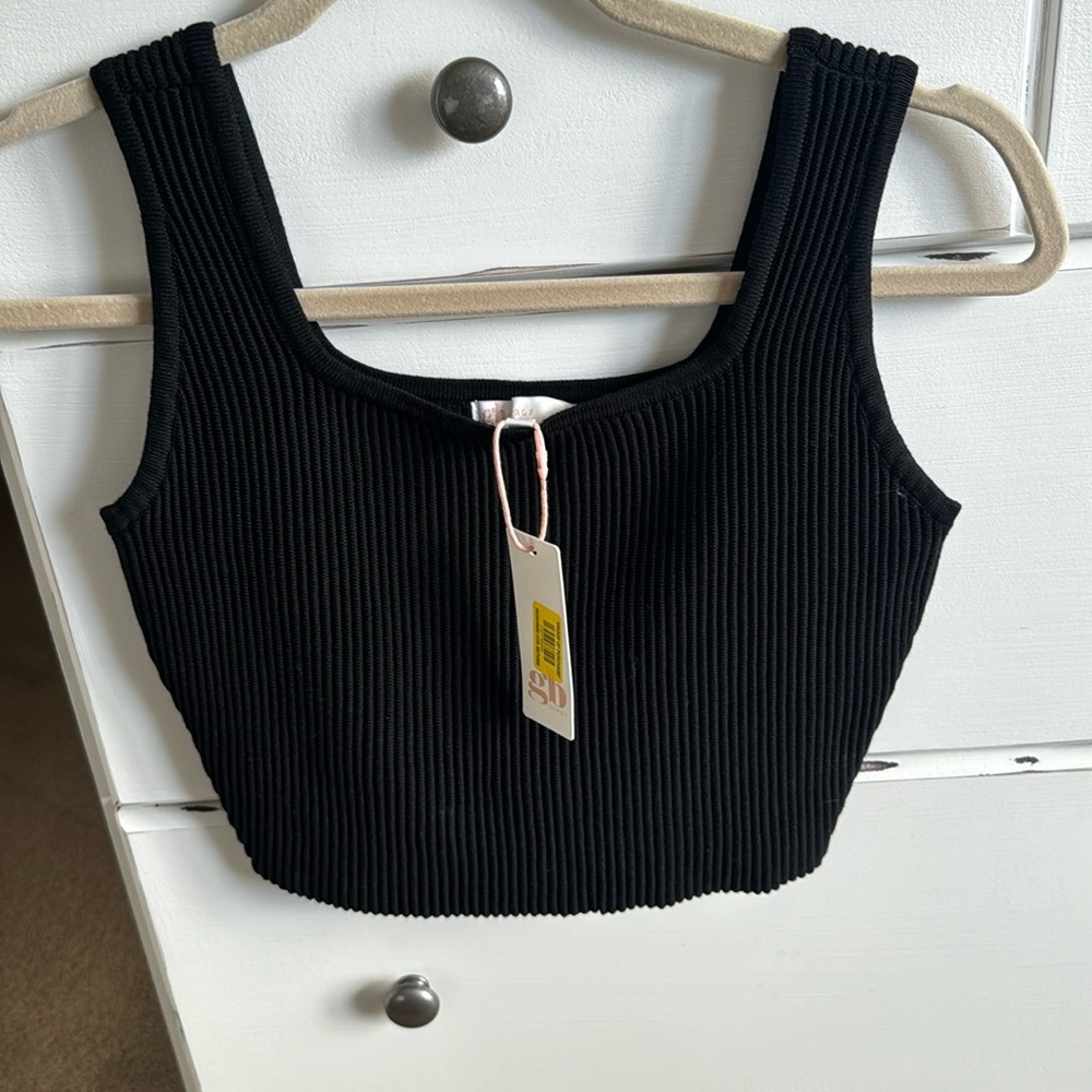Gb girls size medium nwt cropped black ribbed tank